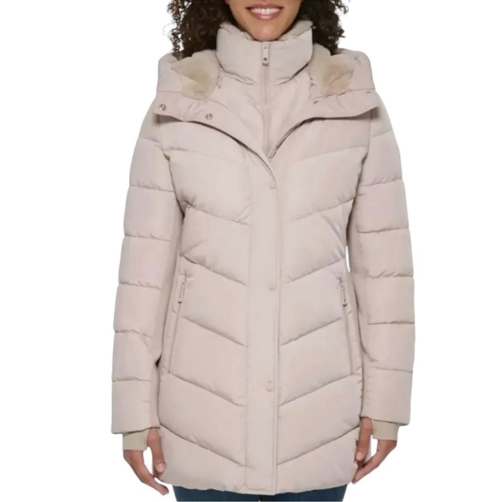 NWT. Andrew Marc Ladies' Walker Jacket. 
Size Large